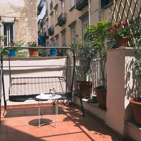 La Casa Del Nespolo, 2 Terrazzi E 2 Bagni In Centro Leilighet Napoli Eksteriør bilde