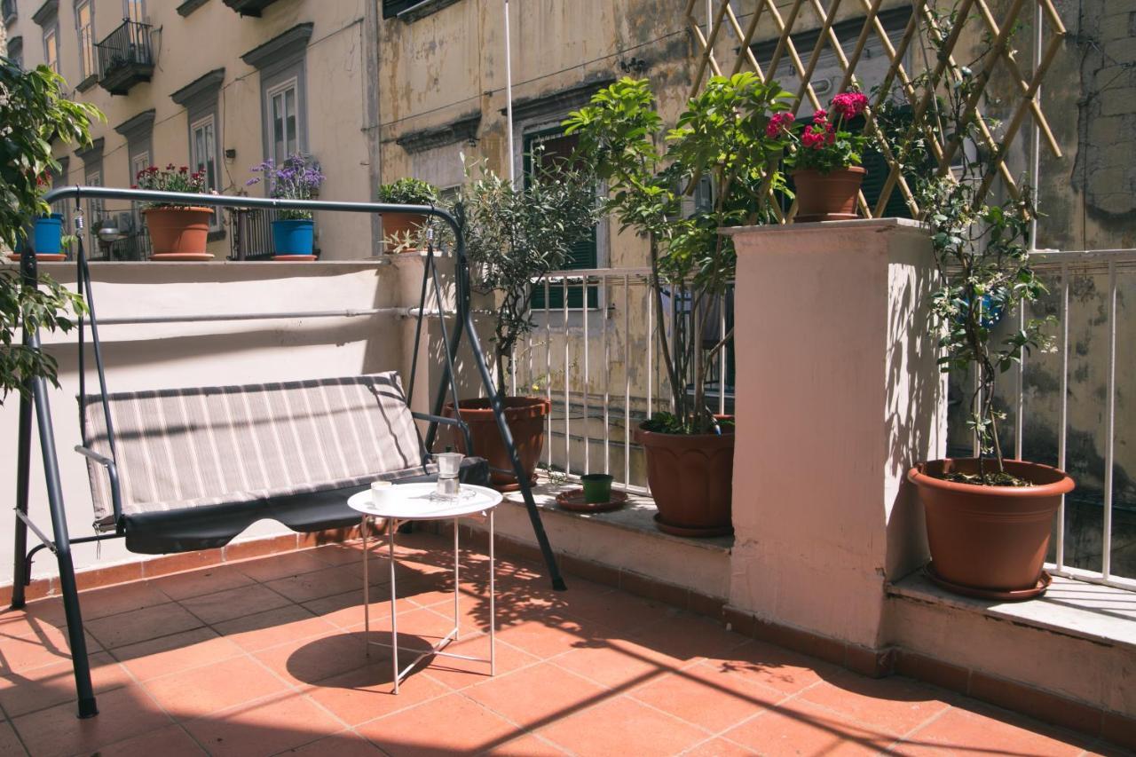 La Casa Del Nespolo, 2 Terrazzi E 2 Bagni In Centro Leilighet Napoli Eksteriør bilde