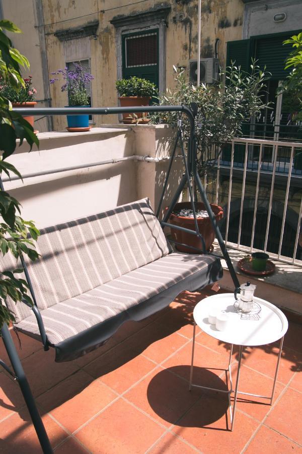La Casa Del Nespolo, 2 Terrazzi E 2 Bagni In Centro Leilighet Napoli Eksteriør bilde