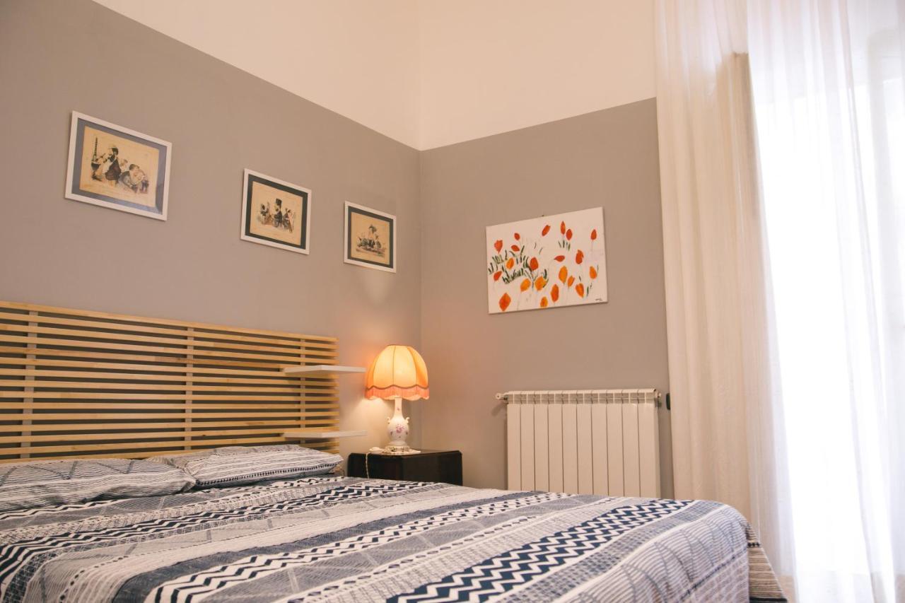 La Casa Del Nespolo, 2 Terrazzi E 2 Bagni In Centro Leilighet Napoli Eksteriør bilde