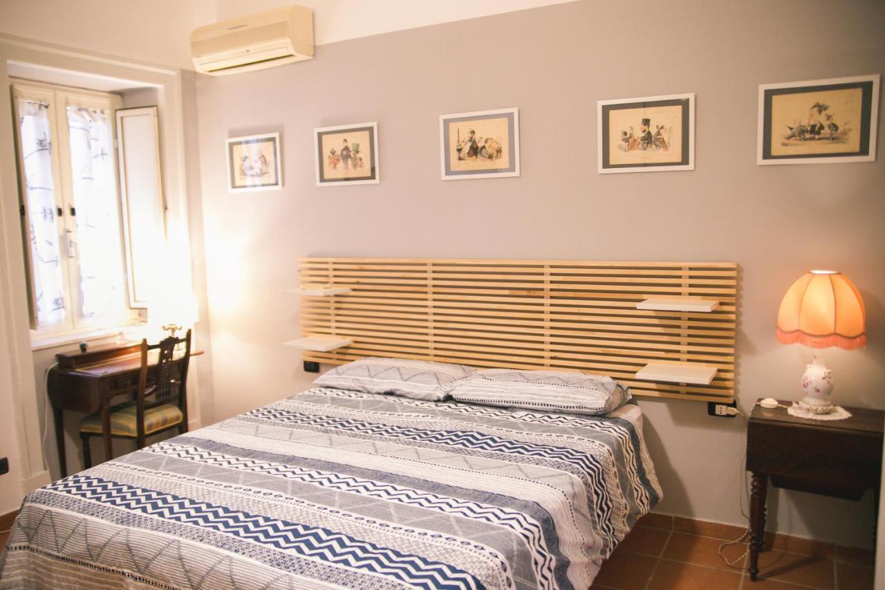 La Casa Del Nespolo, 2 Terrazzi E 2 Bagni In Centro Leilighet Napoli Eksteriør bilde