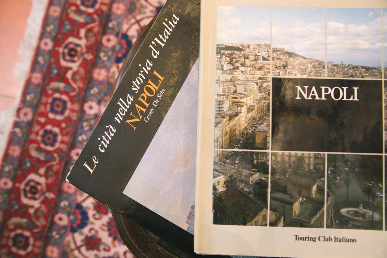 La Casa Del Nespolo, 2 Terrazzi E 2 Bagni In Centro Leilighet Napoli Eksteriør bilde