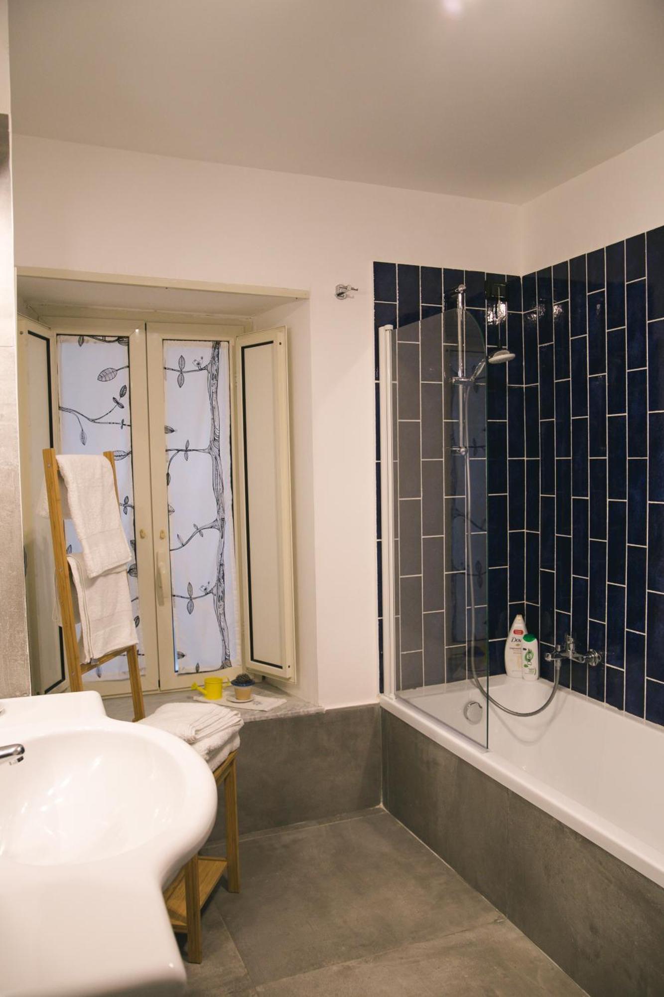 La Casa Del Nespolo, 2 Terrazzi E 2 Bagni In Centro Leilighet Napoli Eksteriør bilde