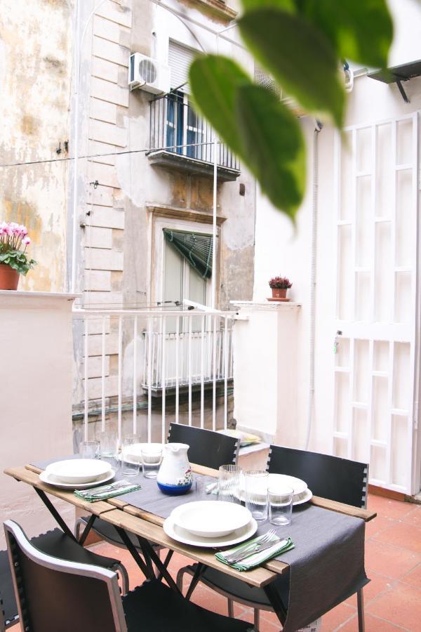 La Casa Del Nespolo, 2 Terrazzi E 2 Bagni In Centro Leilighet Napoli Eksteriør bilde