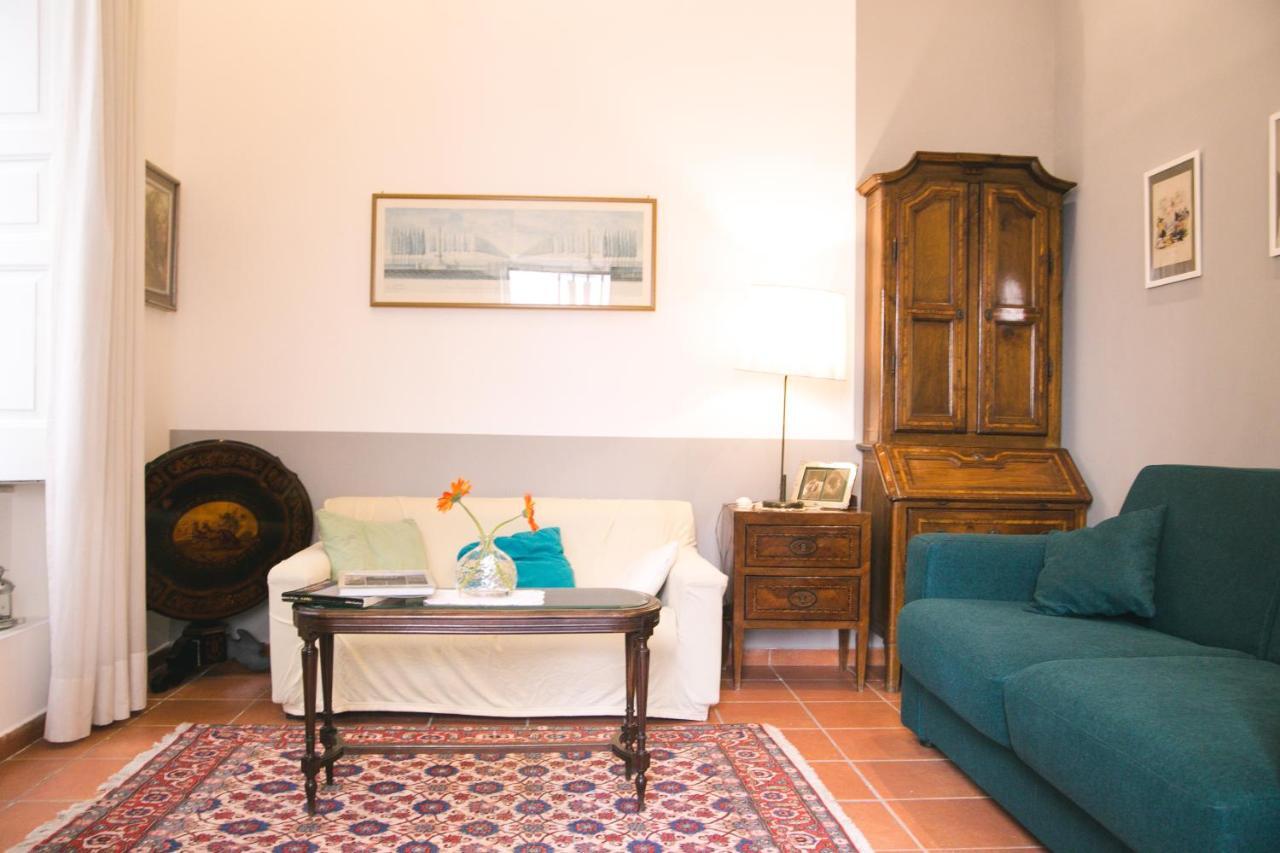 La Casa Del Nespolo, 2 Terrazzi E 2 Bagni In Centro Leilighet Napoli Eksteriør bilde