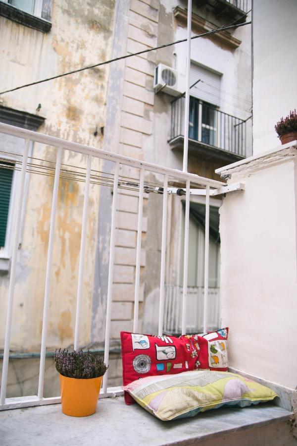 La Casa Del Nespolo, 2 Terrazzi E 2 Bagni In Centro Leilighet Napoli Eksteriør bilde